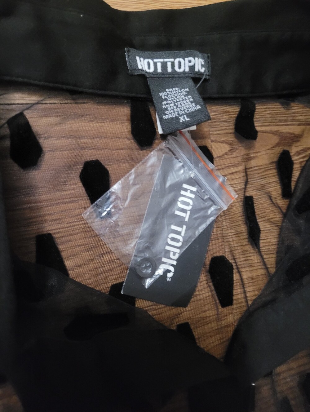 ON HOLD THRU 8-13 NWT Hot Topic XL sheer velvet coffin button down shirt goth - Picture 2 of 3